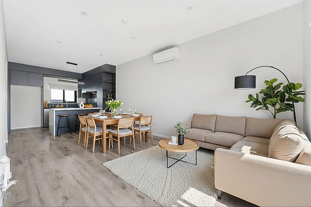 10/1B Egremont Street, Belmont, North Shore City