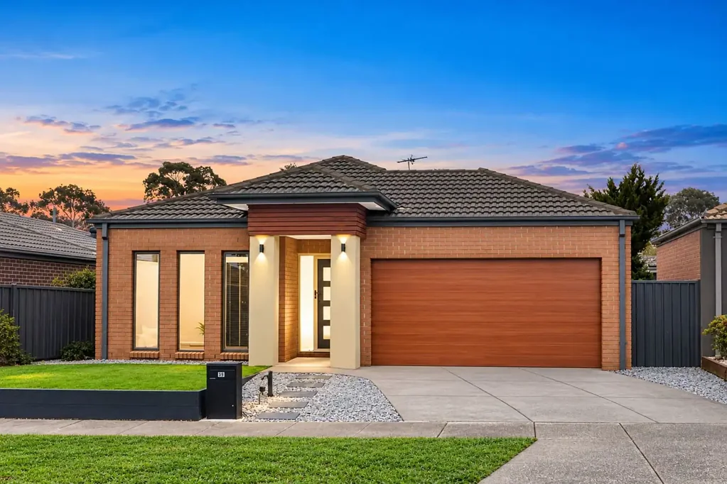 Manor Lakes 4 Bedroom Immaculate Family Haven with High Ceilings & Brand-New Finishes on 448m²!