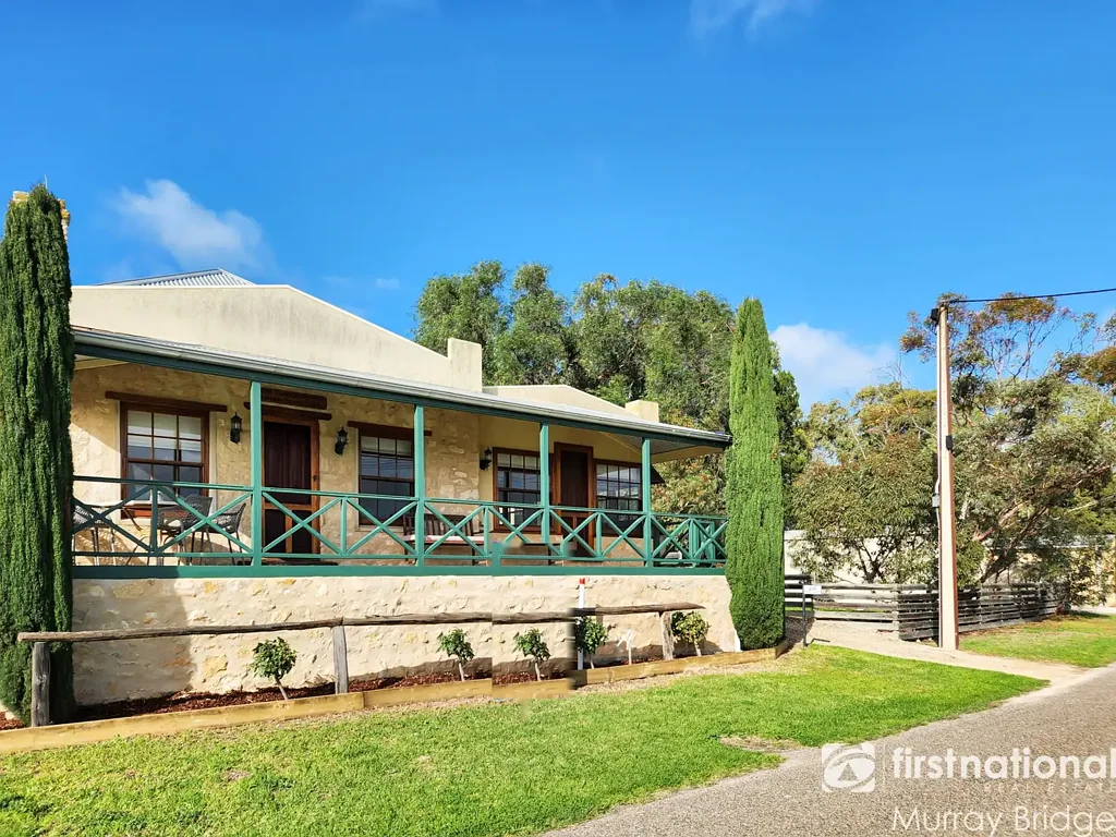 Murray Bridge 3房  Historic Stone Cottage with Proven Airbnb Success & Stunning Murray River Views