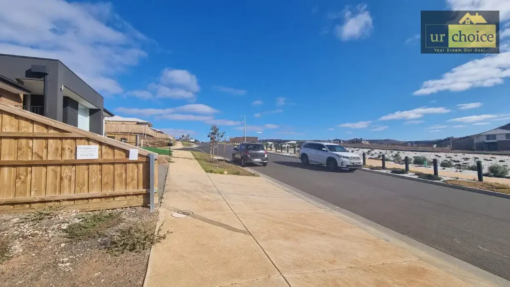 Maddingley House & Land Package Available