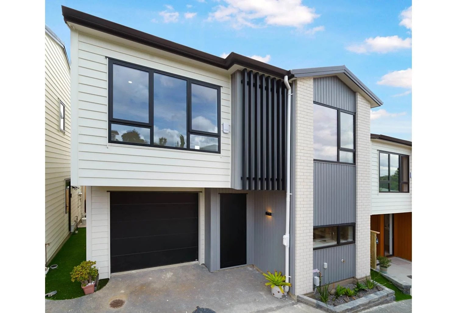 New Lynn 4ਬੈੱਡਰੂਮ Sky Tower Views & Spacious Family Living