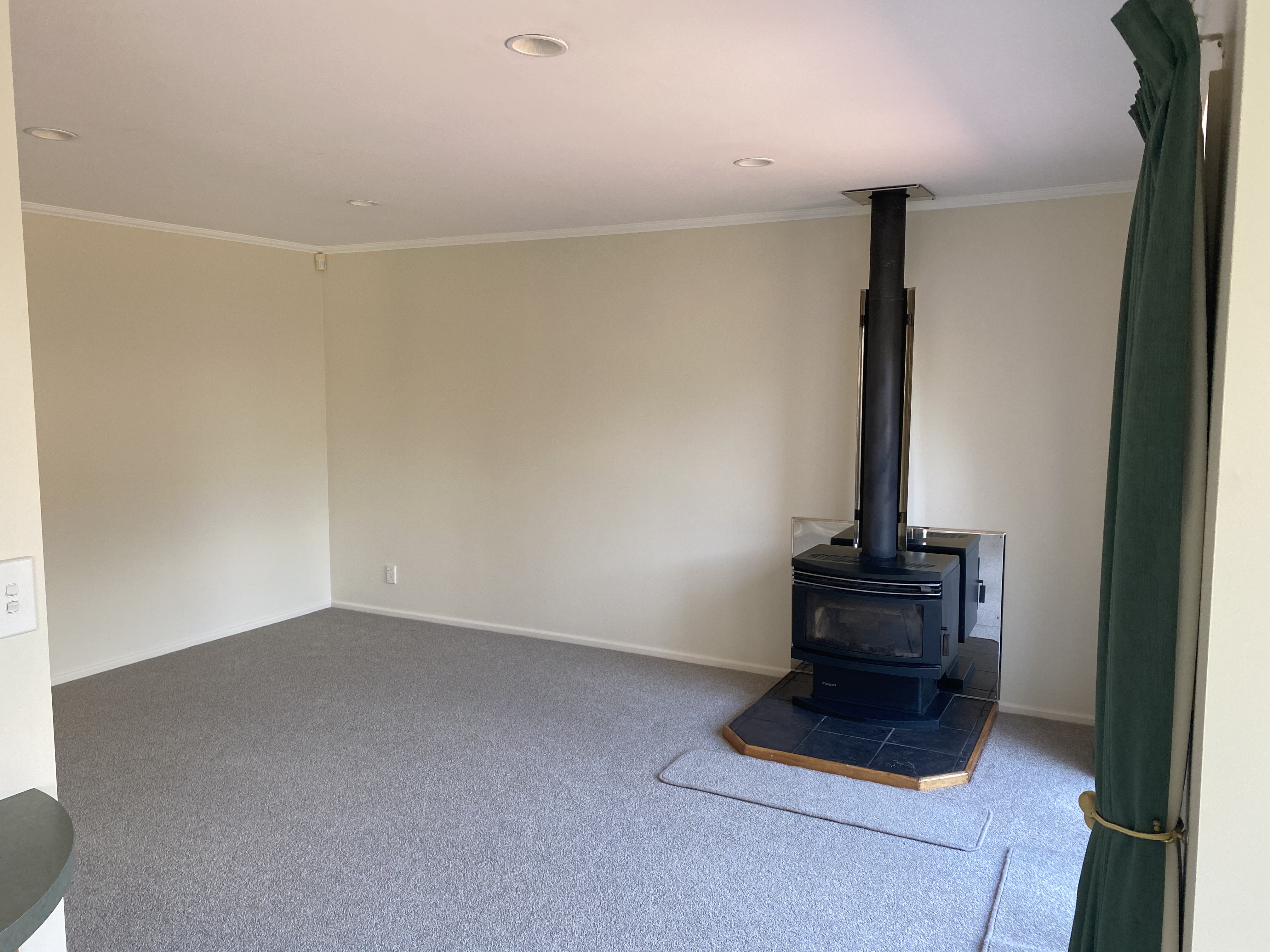 32 Caroline Crescent, Highbury, Palmerston North, 4部屋, 0バスルーム