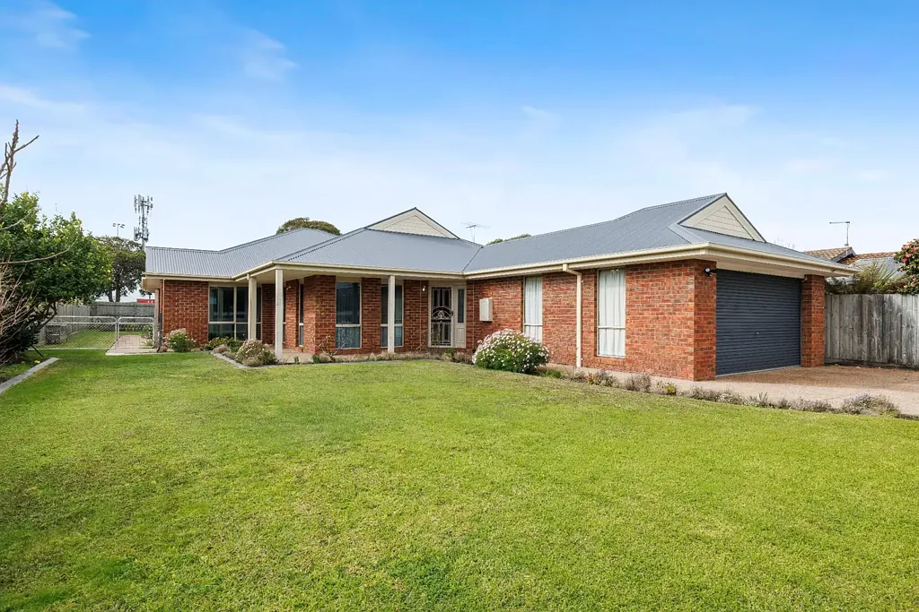 Mornington 4房  COMFORTABLE & CONVENIENT