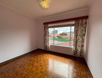 2/4 Broadbent Terrace, Whyalla, Outback, 4 ਕਮਰੇ, 2 ਬਾਥਰੂਮ, House