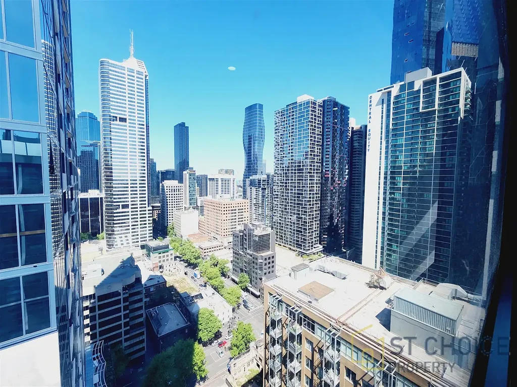 Modern 1-Bedroom Apartment in Prime Melbourne CBD Location - Furnished