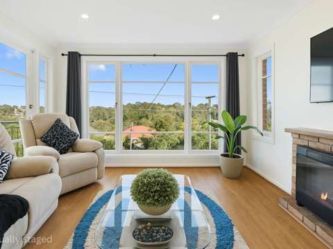 Mount Roskill 3房  Mid-Century Gem in the Heart of Mt Roskill!