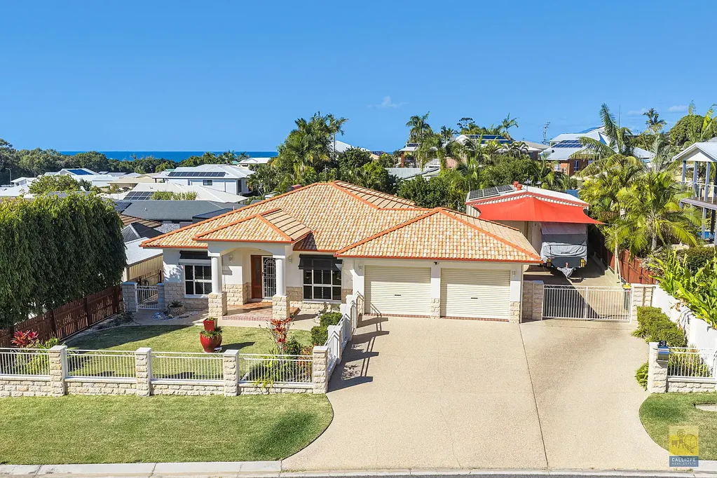 Tannum Sands 4房  IDYLLIC BEACHSIDE LIVING