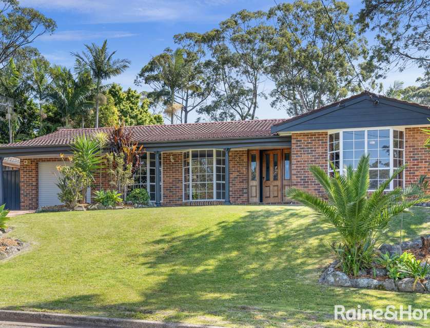10 Bushland Avenue, Mollymook Beach, NSW 2539, 4 Bedrooms, 3 Bathrooms, House