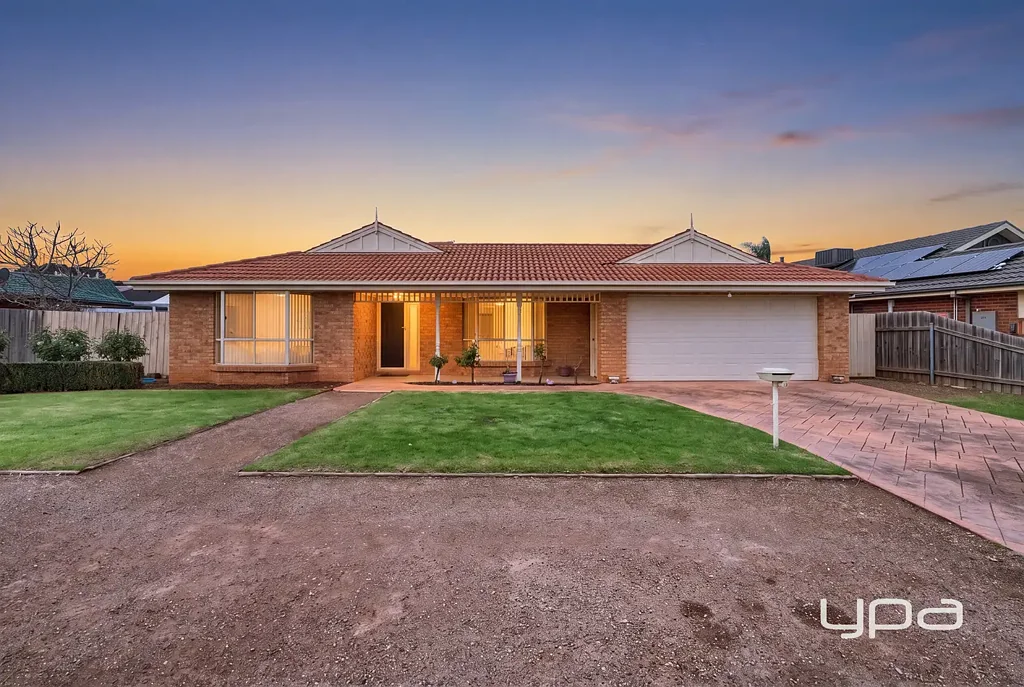 2 Comic Court, Harkness, VIC 3337, 3 Bedrooms, 2 Bathrooms, House