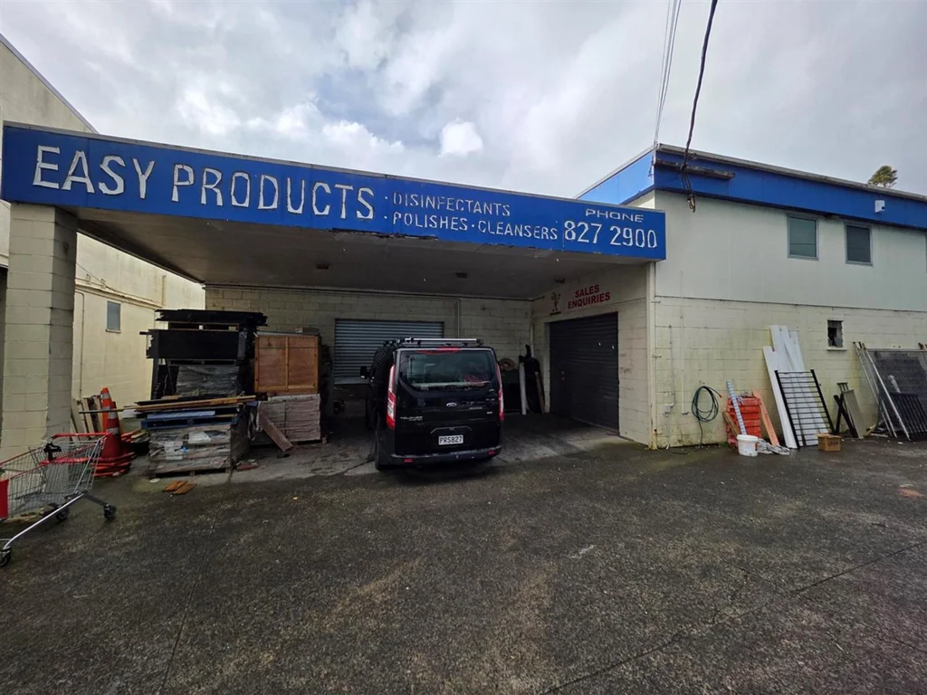 New Lynn Prime Central New Lynn Industrial!