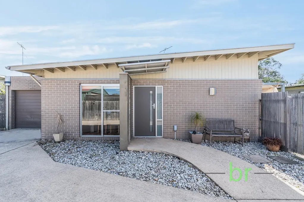 2/12 Station Lake Road, Lara, VIC 3212