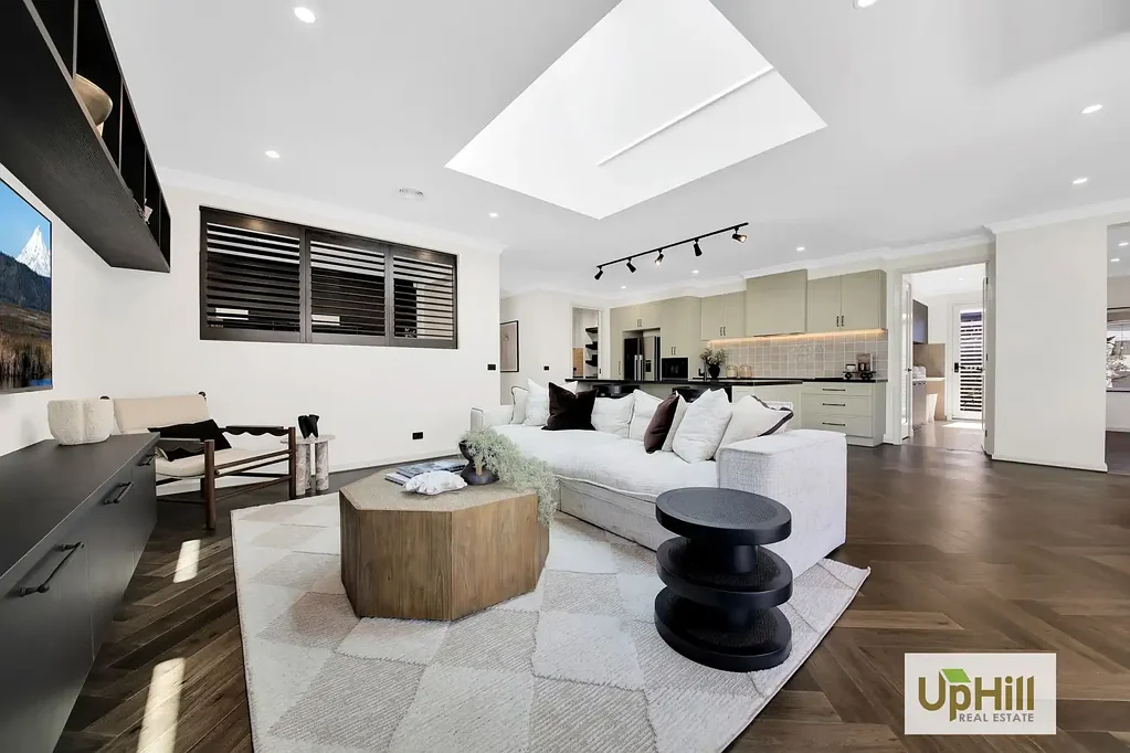 Clyde North 4 Slaapkamer Ex-Display From Dennis Family Homes - Be the First to Call it HOME!
