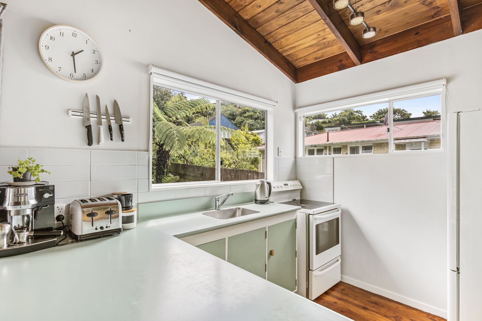 11b Thurleigh Grove, Karori, Wellington, 2房, 1浴