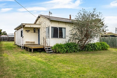 Portarlington 3 Bedroom Original Beach-side Cottage - So Much Potential!