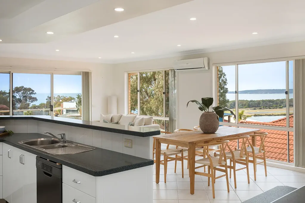 17 John Close, Merimbula, NSW 2548