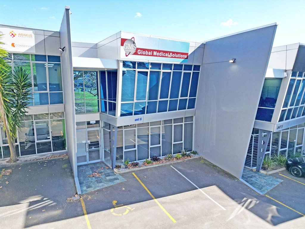 Mount Wellington GRADE A SHOWROOM / OFFICE / WAREHOUSE