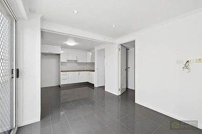 Crestmead 3Zimmer OPEN HOME SATURDAY - Family Home on 727sqm, Side Access