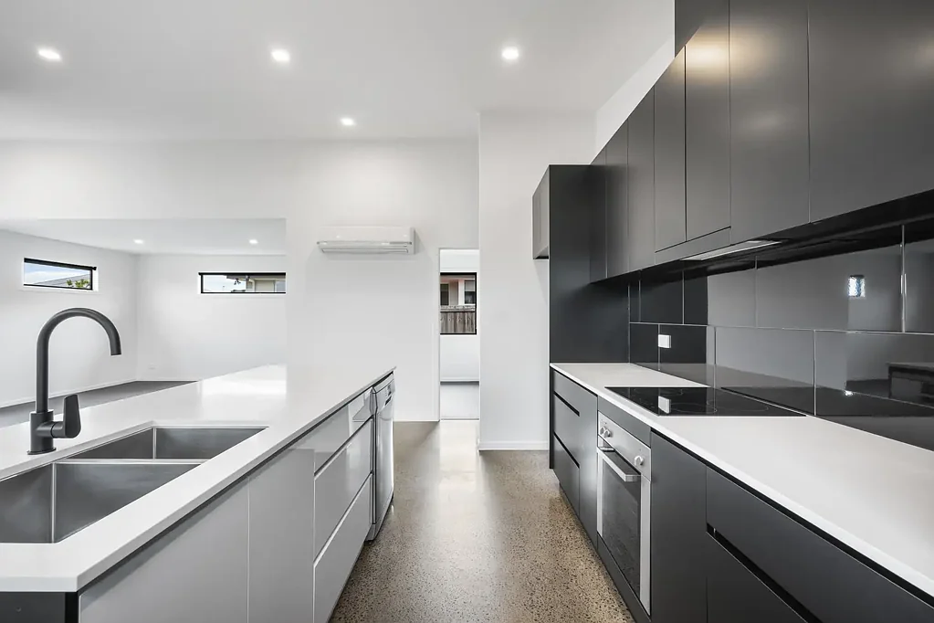 Midway Point 3房  Contemporary family living.