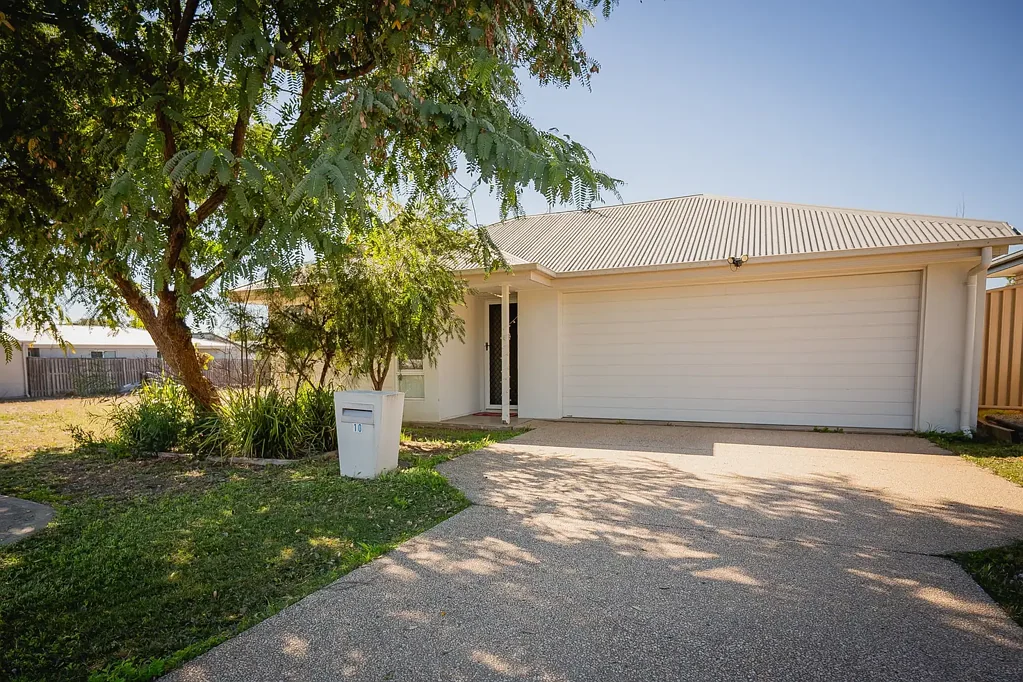 10 Wattle Court, Roma, QLD 4455