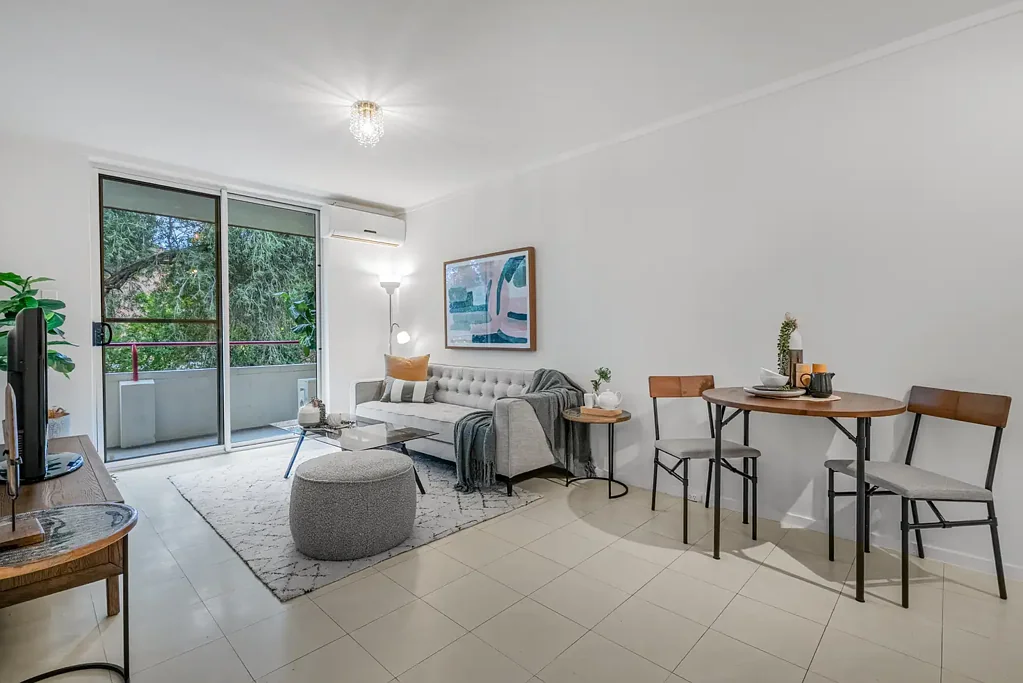 Wembley 2房  Stylishly Renovated Opposite Herdsman Lake