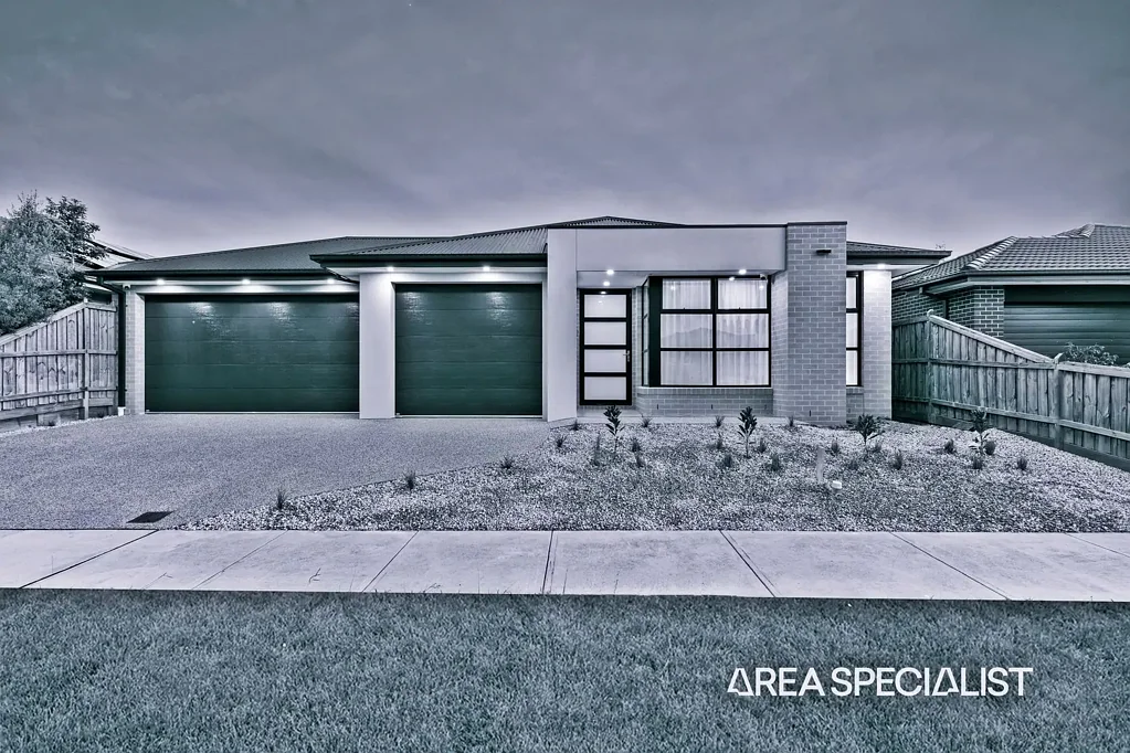 118 Greendale Boulevard, Pakenham, VIC 3810