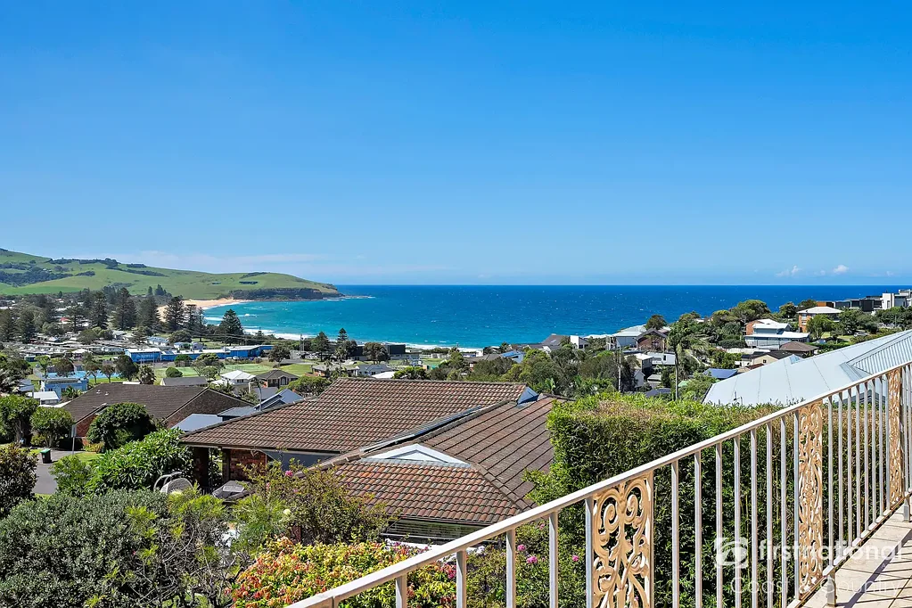 Gerringong 5Phòng ngủ Elevated North-Facing Home in Central Location