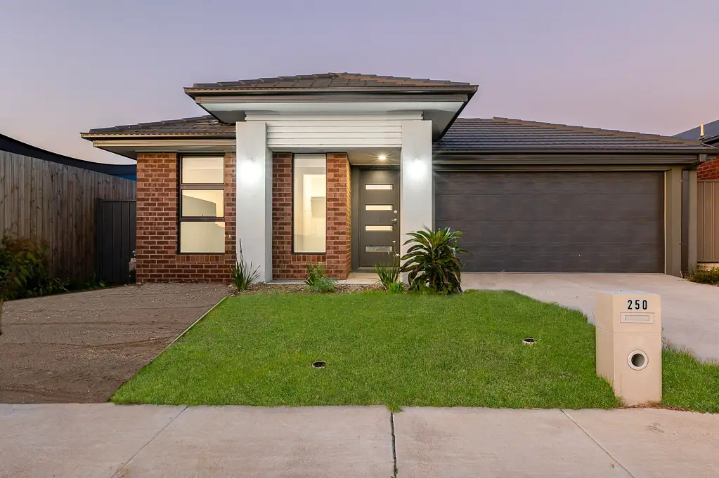 250 Ballarat Carngham Road, Alfredton, VIC 3350