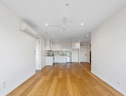 304/187 Reynolds Road, Doncaster East, Inner East Melbourne, 2 Schlafzimmer, 2 Badezimmer, Apartment