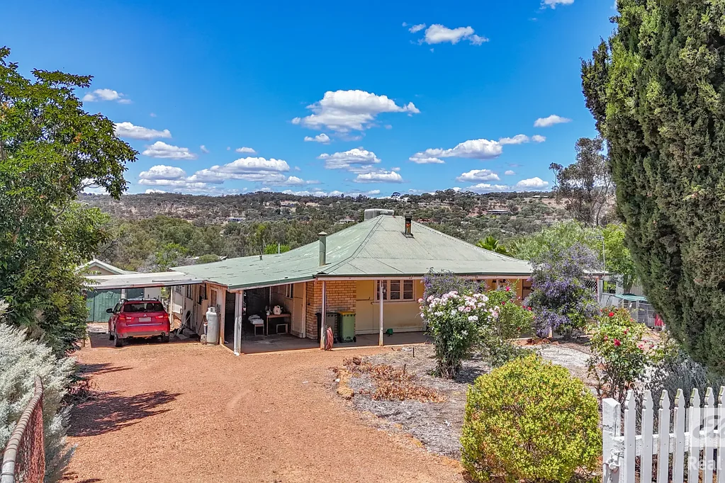 8 Connor Street, Toodyay, WA 6566