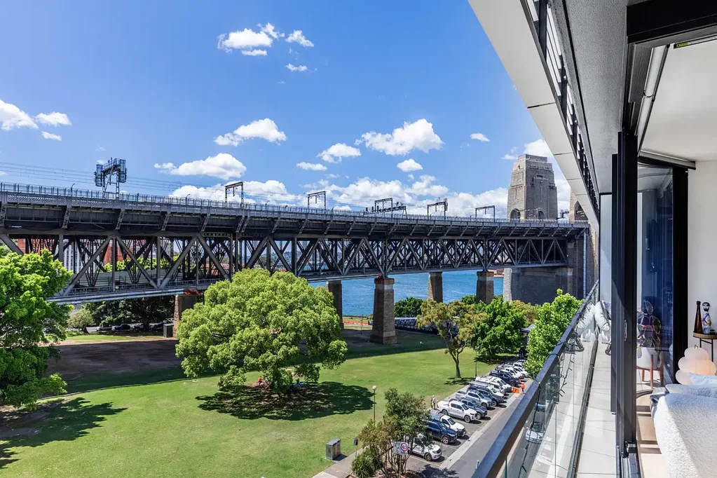 Milsons Point 2房 港湾畔优雅公寓 独立书房 Miele电器 公园景观 港湾视野 层间电梯 安全停车 步行便利 Parkside 2 Bedroom + Study in Award Winning Aqualuna Residences