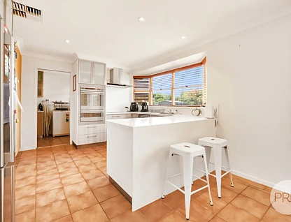 8 Karradji Court, Tamworth, Tamworth, 4房, 2浴, House