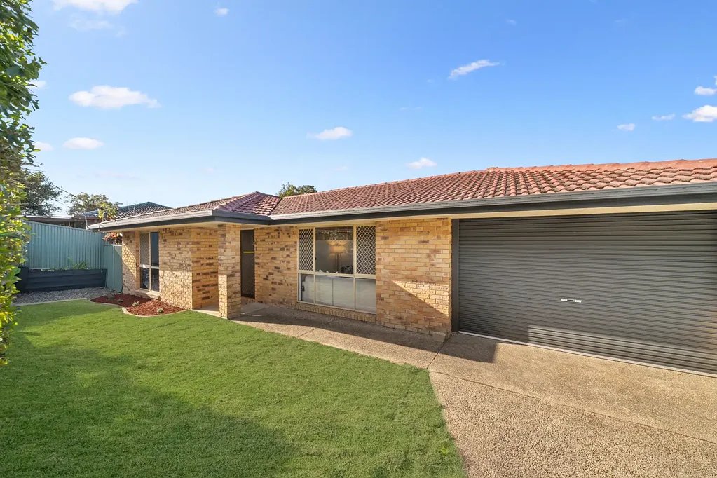 Capalaba 4 Bedroom Relax, Entertain & Enjoy - 4-Bedroom Retreat with Pool