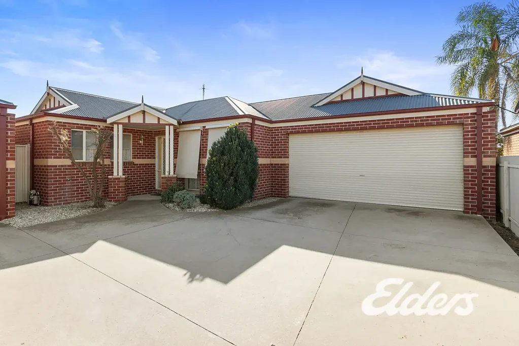 Yarrawonga 3 Bedroom LOW MAINTENANCE LIVING IN THE HEART OF TOWN!
