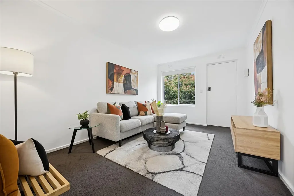 Elsternwick 1कमरा Renovated Radiance in an Unbeatable Lifestyle Locale