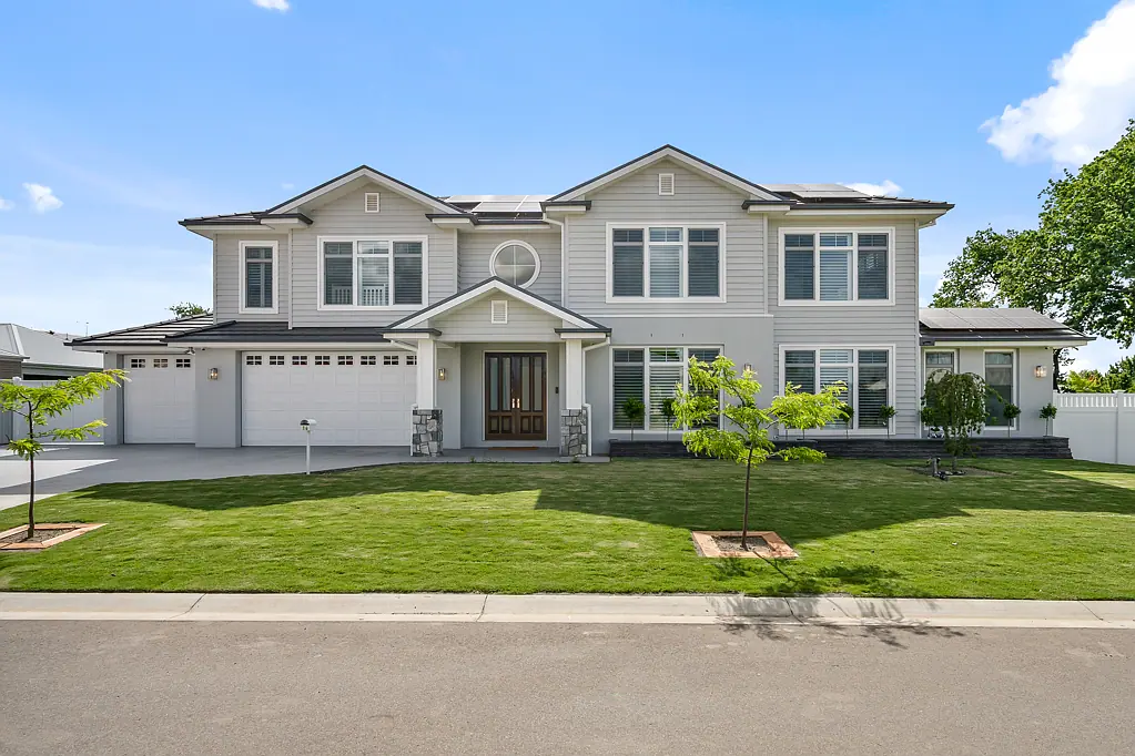 Gisborne 4部屋 HAMPTONS INSPIRED SHOWPIECE – AN EXTRAORDINARY BLEND OF STYLE AND OPULENCE