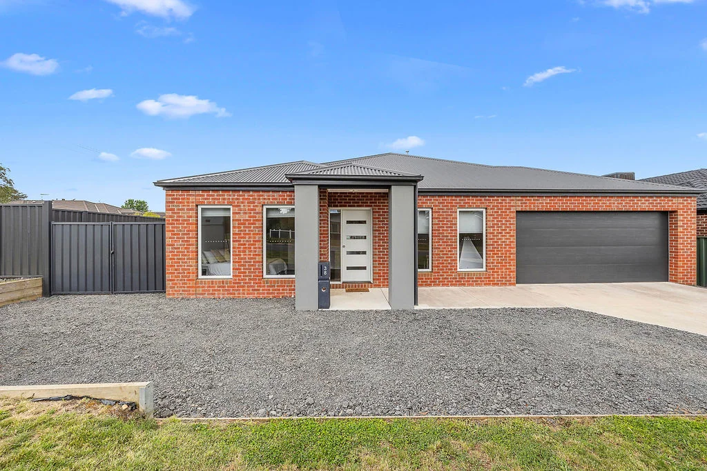 38 Graham Street, Ballan, VIC 3342
