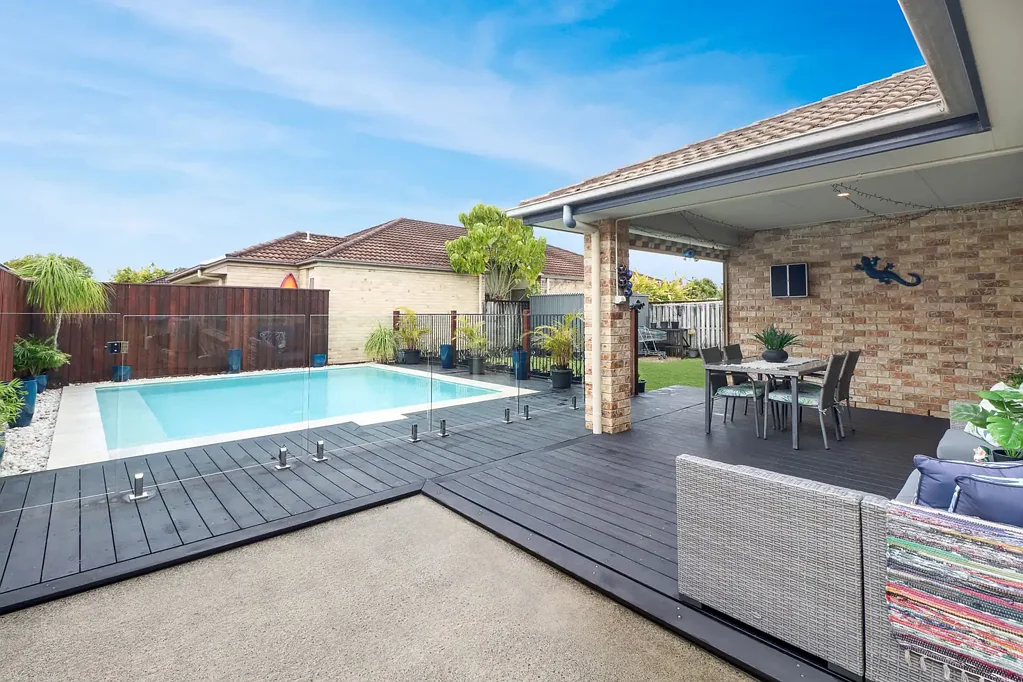 8 Macleay Cres, Pacific Paradise, QLD 4564