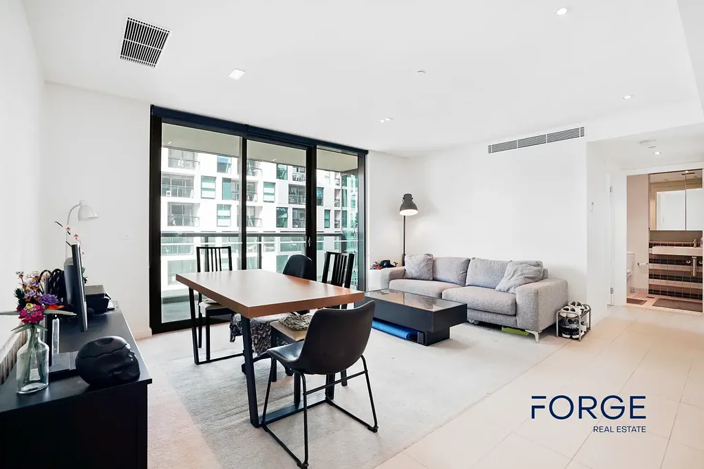 Your Urban Sanctuary at 8 Waterside Place