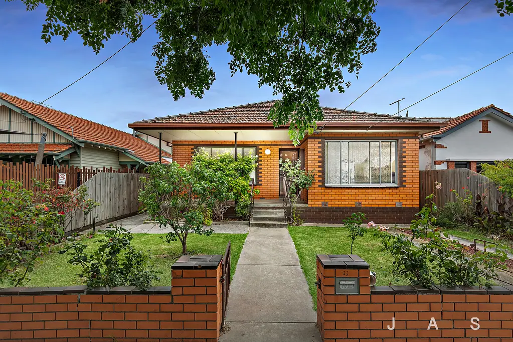 33 Bishop Street, Kingsville, VIC 3012