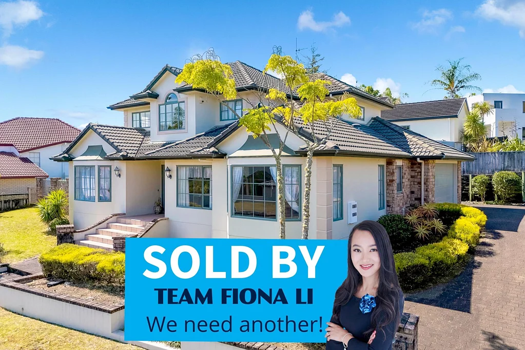 2/2 Hobie Court, West Harbour, Waitakere City, Auckland