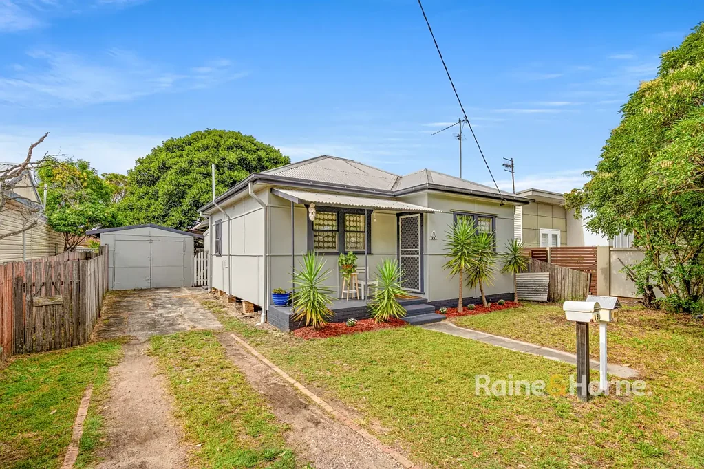 Umina Beach 5غرفة نوم Dual Living Setup in Handy Umina Beach Location