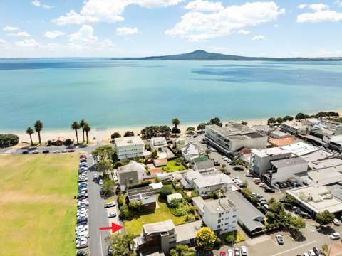 Saint Heliers  Beachside 455m² Site: CV $3,950,000: Make an Offer