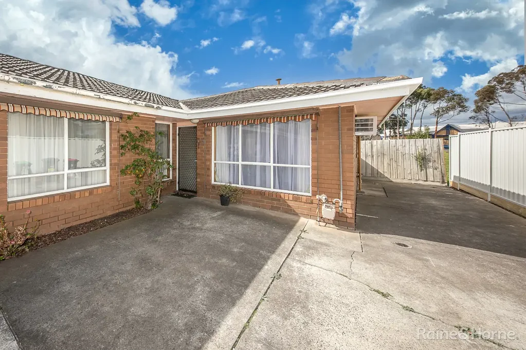 Sunbury 2 Bedroom Township Living at Its Best!