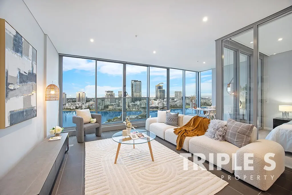Wentworth Point 3Moenga Luxurious Waterfront Living with Panoramic Views | LOW Strata