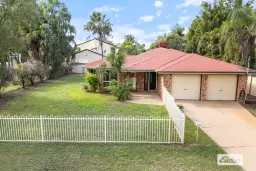 9 Dawn Crescent, Emerald