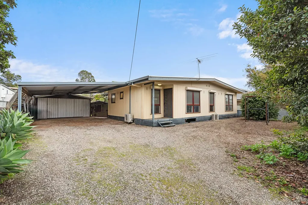 Murray Bridge 3房  Comfort, Space & Endless Potential