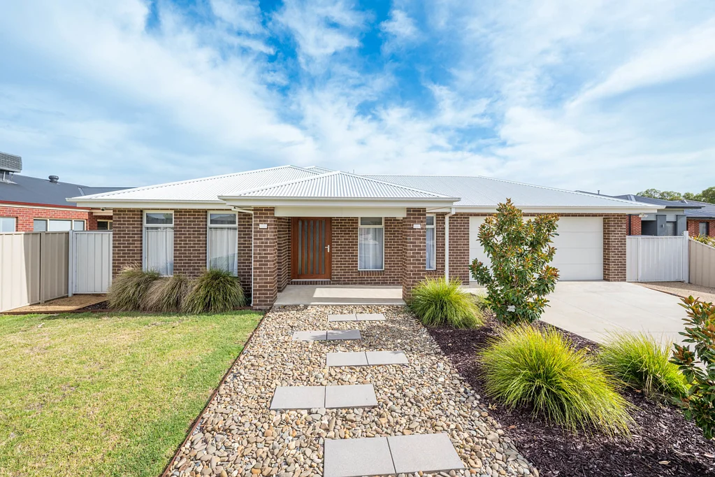 18 Sanctuary Drive, Kialla, VIC 3631