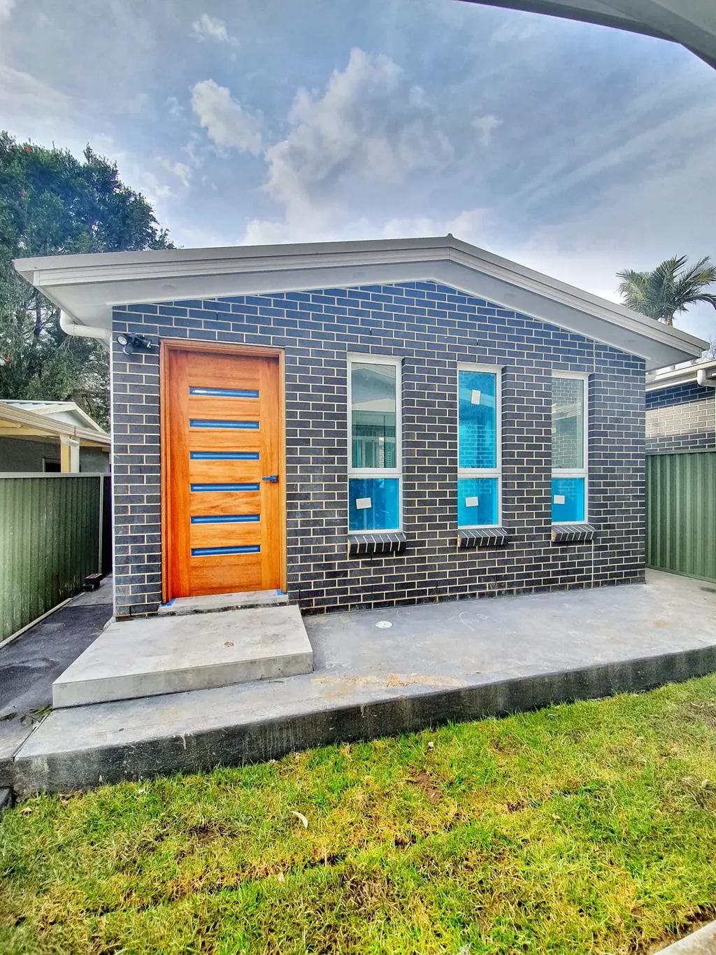 Neat And Tidy Studio In Prime location Of Cabramatta West