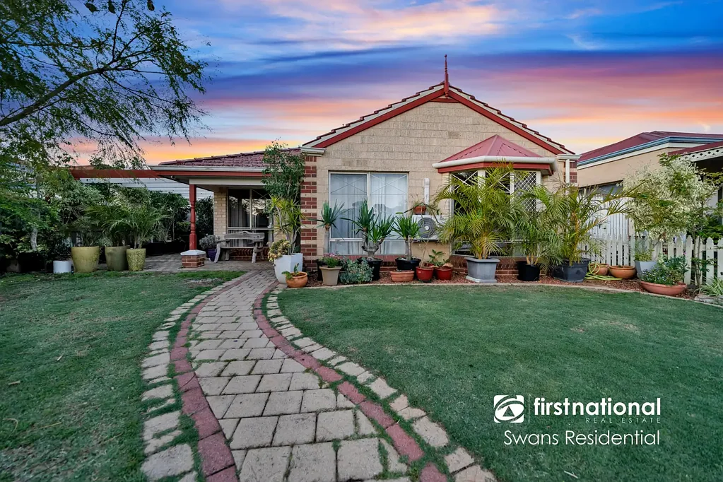 Ellenbrook 4房  Solid 4 beds 2 bath Living in Woodlake Village!!