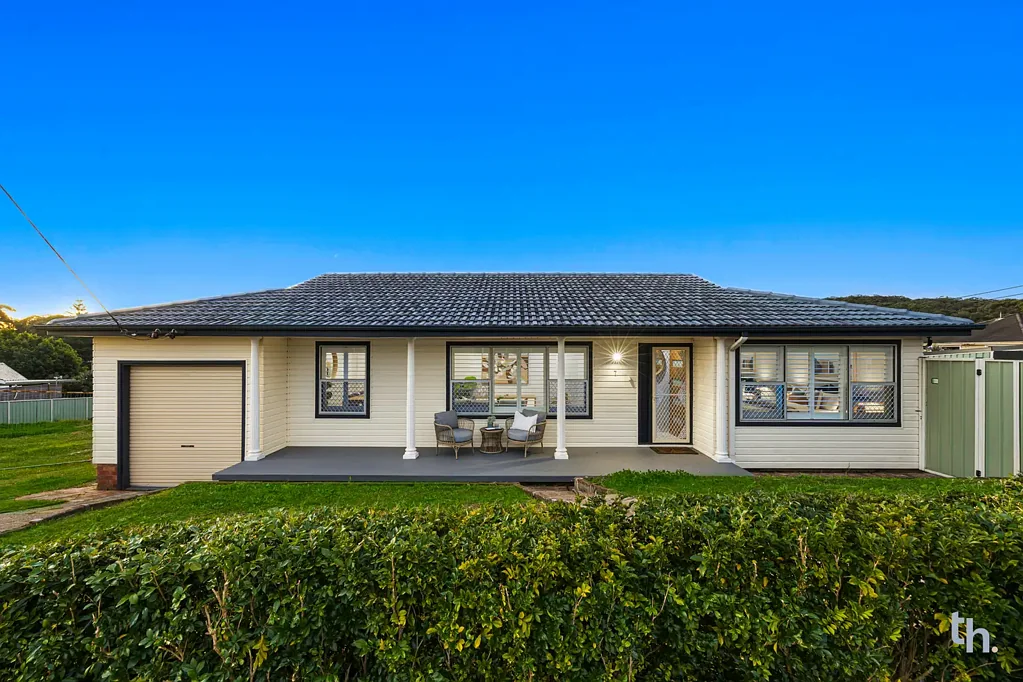 Rankin Park 3ਬੈੱਡਰੂਮ Stylishly Updated Entertainer in Family-Focused Enclave
